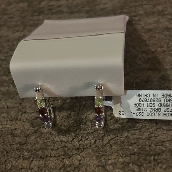 Jewelry - Beautiful miniature hoop earrings with green and purple stones